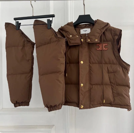 BROWN PUFFER JACKET