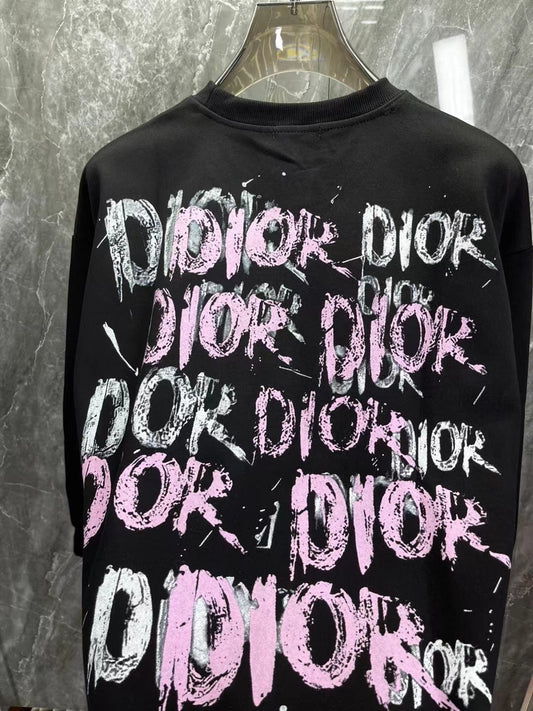 CLASSIC EMBROIDERED BACK SWEATSHIRT