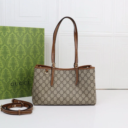 EMBLEM SMALL TOTE BAG